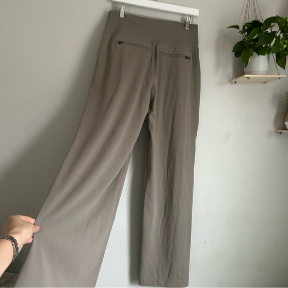 🩷ATHLETA VENICE WIDE LEG HIGH WAISTED HIGH RISE BEIGE NEUTRAL PANT SIZE MEDIUM - Picture 8 of 13